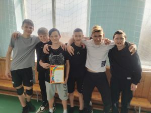 Read more about the article В МБОУ «СОШ 16» прошел турнир по волейболу, приуроченный к 8 марта